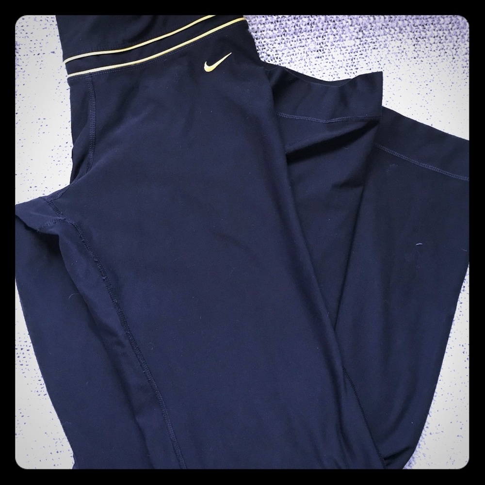 Nike drifit yoga pants